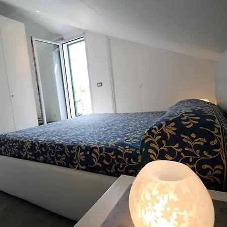Apartmán Le Mansarde Di Imperia